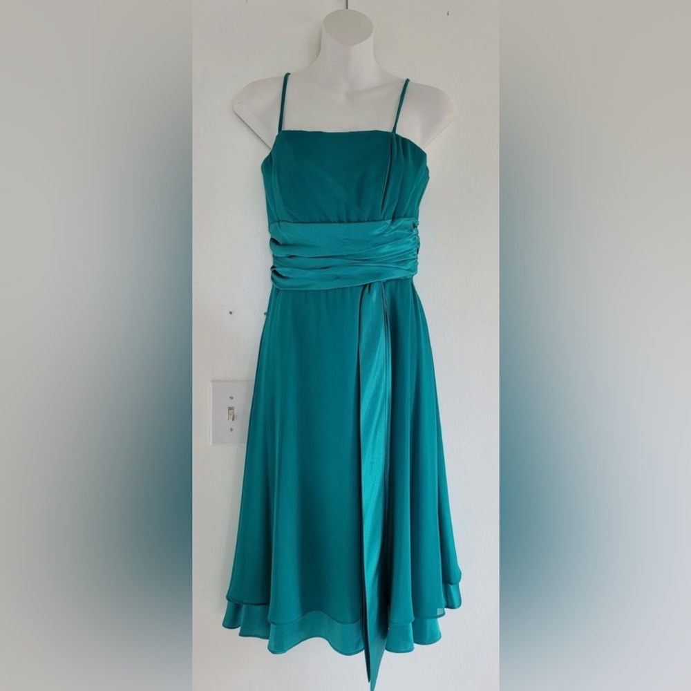 Elegant Teal Evening Dress